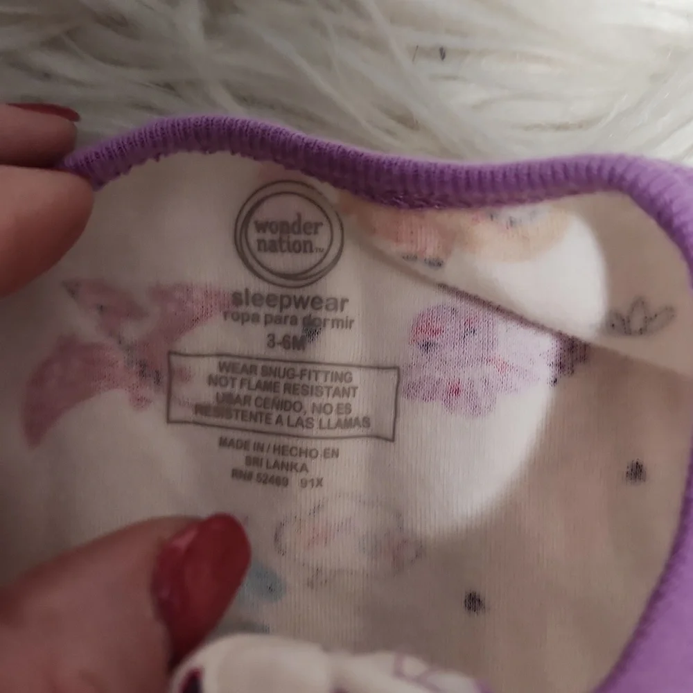 3 to 6 months Wondernation onesie sleepwear